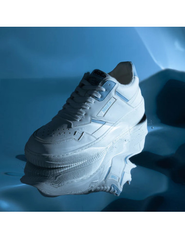 GEN1 PET BOTTLE white & sky blue