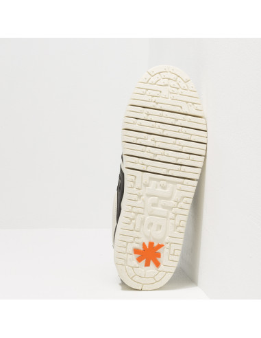 BELLEVILLE 1777 black-cream