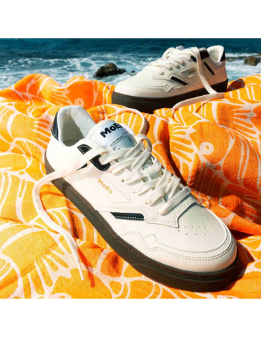 MOEA GEN9 corn white & black