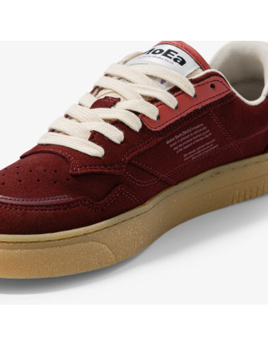 MOEA GEN9 grapes full burgundy